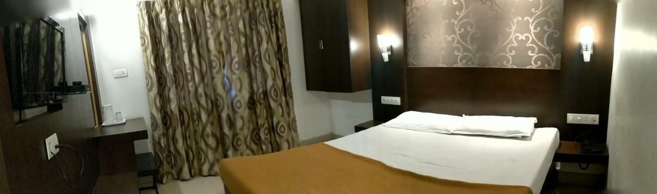 Hotel Aashraya Mysore Exterior foto